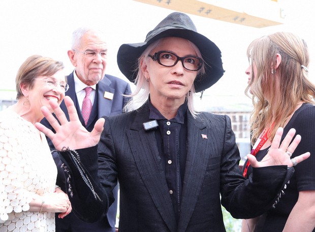 Japan rock star Hyde serving as tourism ambassador meets Austrian