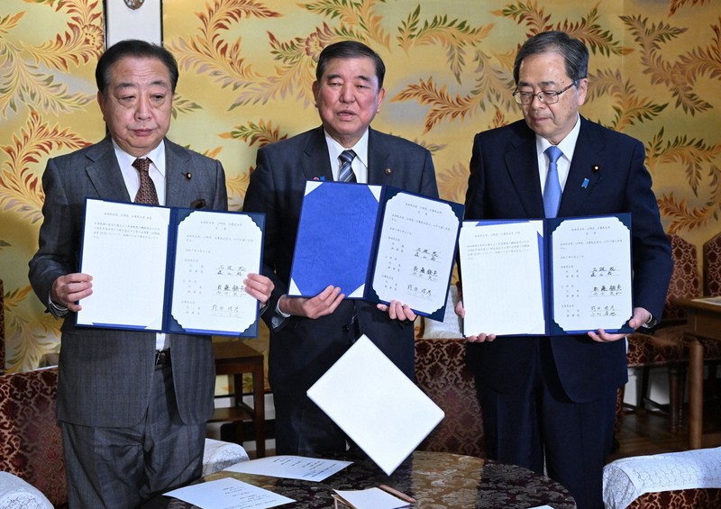 自公立、基礎年金底上げに正式合意 党首会談で 修正案成立へ | 毎日新聞