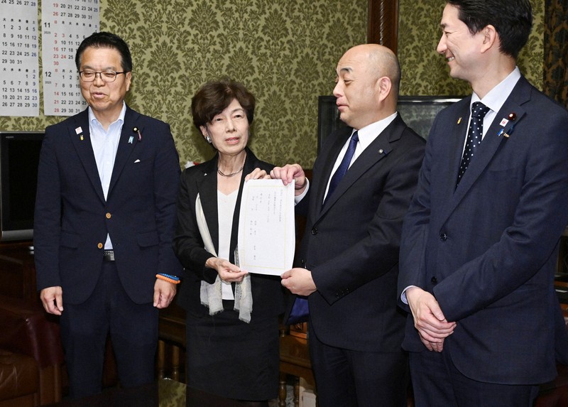 国民民主、夫婦別姓導入の民法改正案を提出　子の姓は戸籍筆頭者に