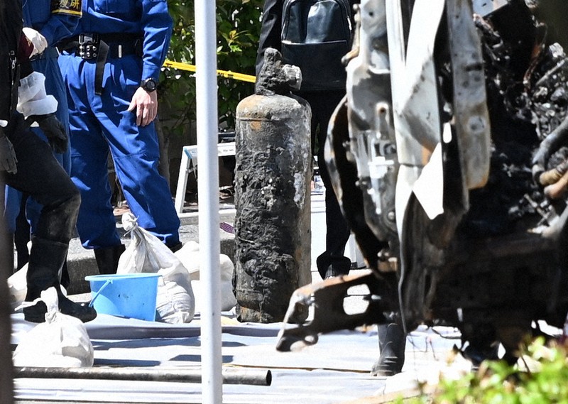 ガスボンベ、1964年に耐圧検査合格の刻印 江戸川区の爆発事故 | 毎日新聞
