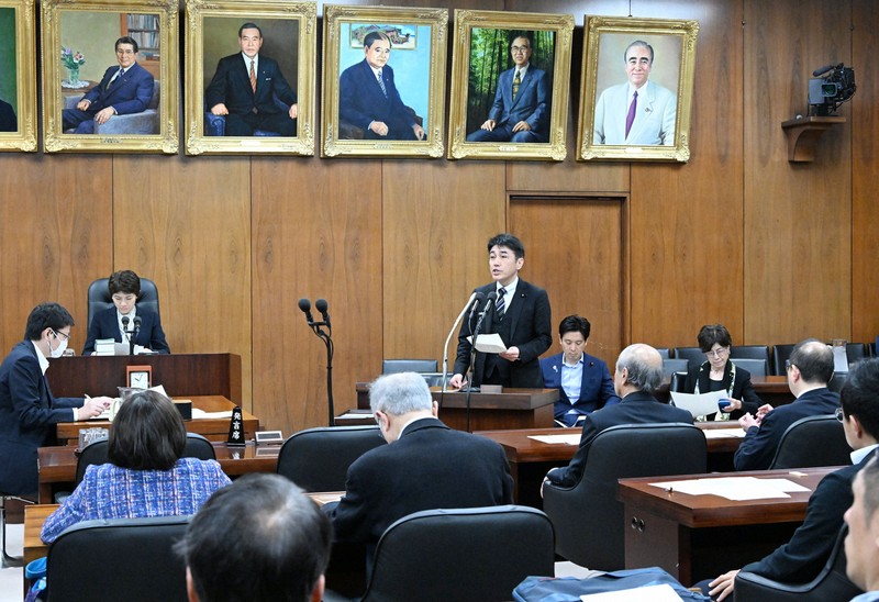 読む政治：28年ぶりの夫婦別姓法案審議入り 参院選にらむ与野党の狙い