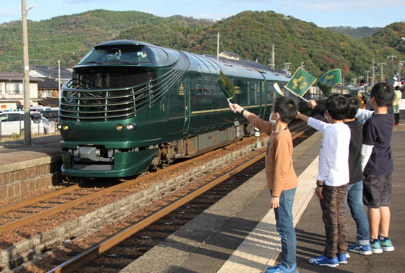 豪華寝台列車で琵琶湖ぐるっと 「瑞風」新コース発表 JR西日本 | 毎日新聞