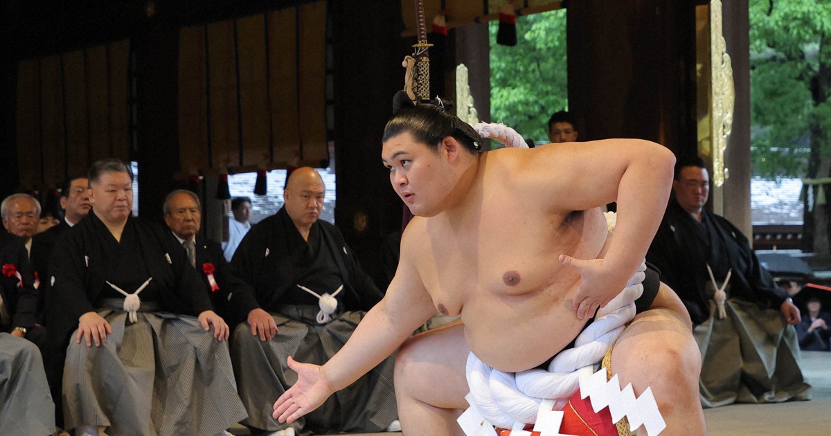 奉納土俵入り 新横綱・大の里 明治神宮で [写真特集1/12] | 毎日新聞