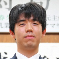 藤井聡太名人＝手塚耕一郎撮影