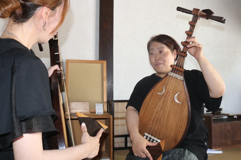 八女に体験場を開設 筑前琵琶奏者の石橋旭姫さん 福岡 ／佐賀 | 毎日新聞