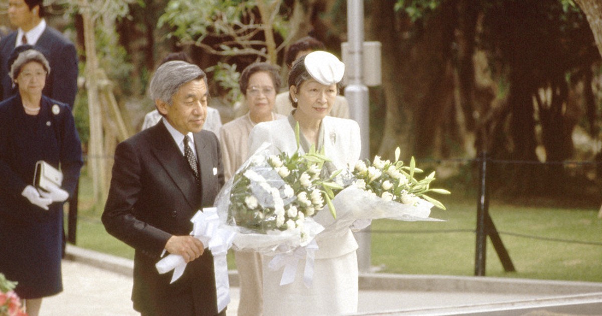 昭和レトロモダンビンテージ奄美大島最後にいらした天皇陛下御夫妻日の丸国旗 0c10.jpg?2