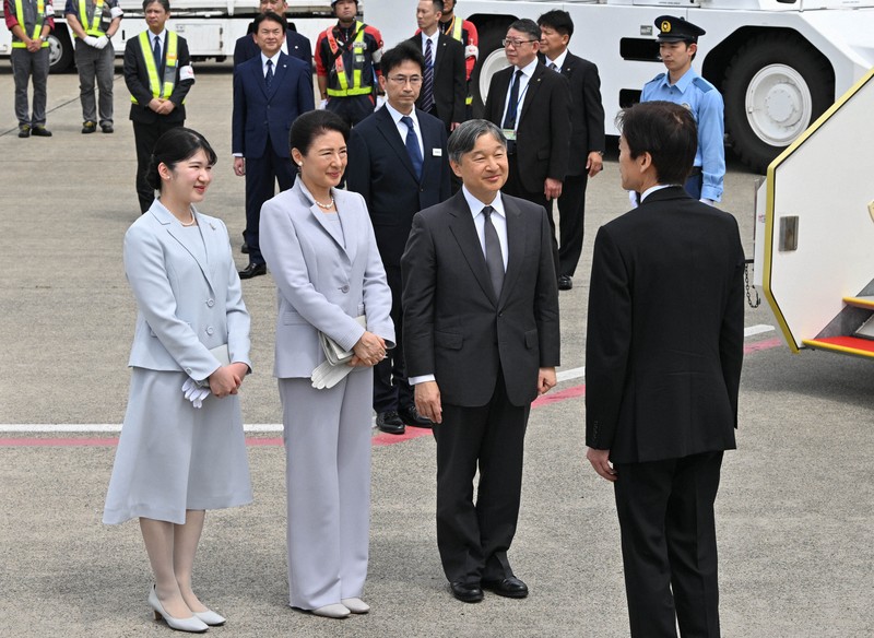 天皇ご一家が沖縄訪問 国立沖縄戦没者墓苑で供花 [写真特集15/18