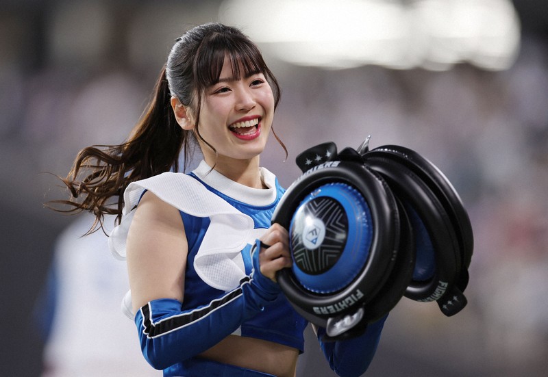 泣き虫だった学生時代 滝谷美夢さんが「きつねダンス」を踊るまで