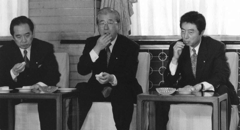 平成日本の幕末現象 破綻した米主日従体制　初版 平成日本の幕末現象 破綻した米主日従体制 初版 【公式通販】