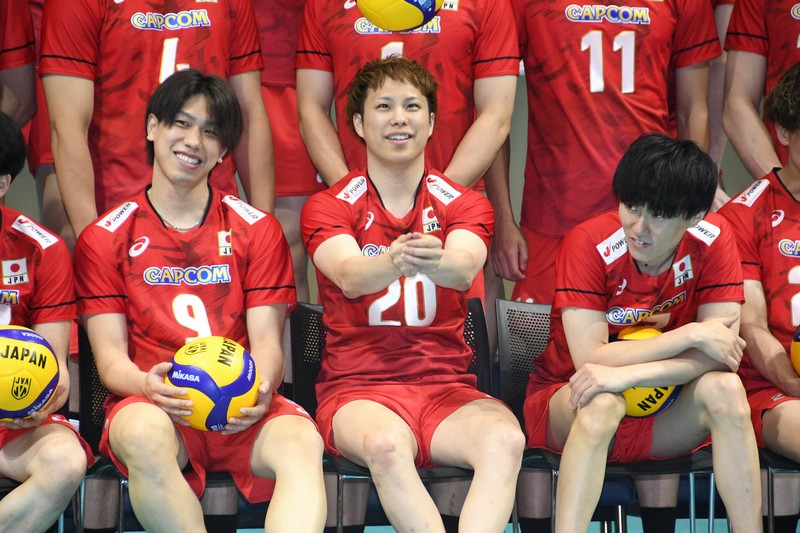 TC | 📸✨ 撮影の裏側笑 #高橋藍 選手 #山本智大 選手 #小川
