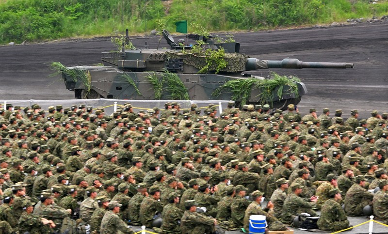 陸上自衛隊で最大規模の実弾射撃訓練「富士総合火力演習」 [写真特集1