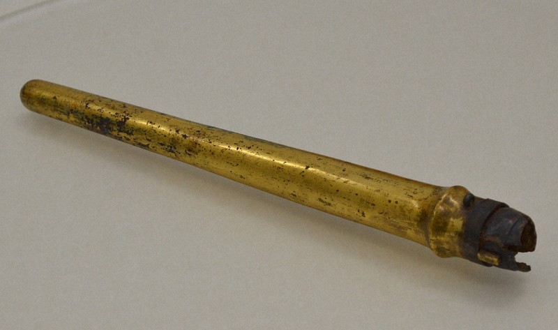 国宝「金銅製矛鞘」に象眼文様を確認 「海の正倉院」沖ノ島出土 | 毎日新聞