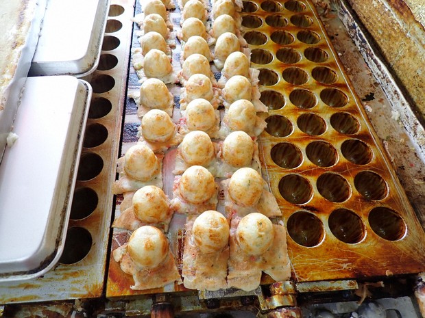 Where's the octopus? Japan 'takoyaki' shops sub in sausage, hike
