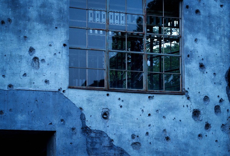 残像1945：300の弾痕残る「旧日立航空機立川工場変電所」 東京・東大和