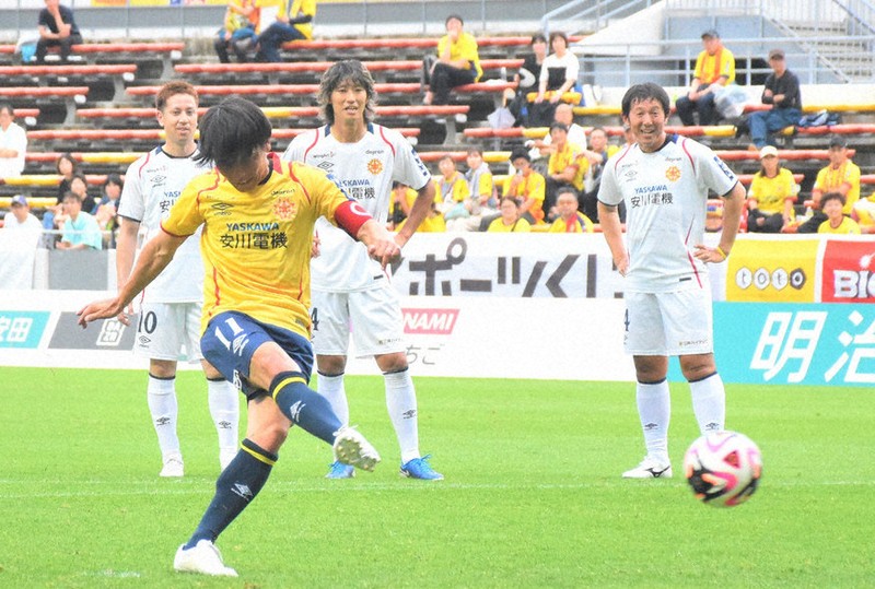 サッカー J3 「ミスター・ギラヴァンツ」池元友樹さん サポーターに