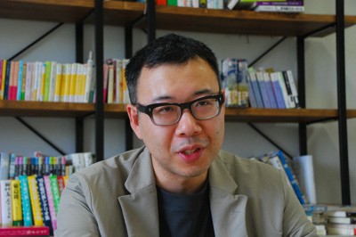 藤田直哉さん＝川崎市麻生区の日本映画大で2025年5月14日午後3時37分、千脇康平撮影