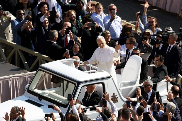 宗教で読み解く世界＆経済：私が見たコンクラーベ――ブーイングは歓声に