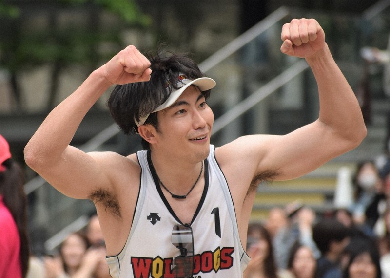 日本代表の水町泰杜 ユニバでインドア、ビーチの「バレー二刀流」へ