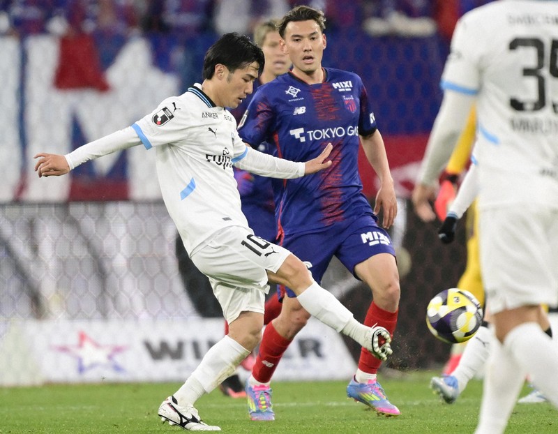football life：フロンターレの同期、32歳で再会した盟友 「よくやって