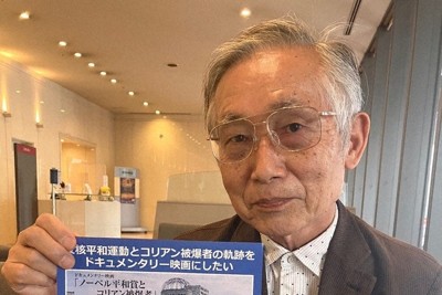 コリアン被爆者を追う高賛侑さん＝大阪市北区で2025年6月4日、鵜塚健撮影