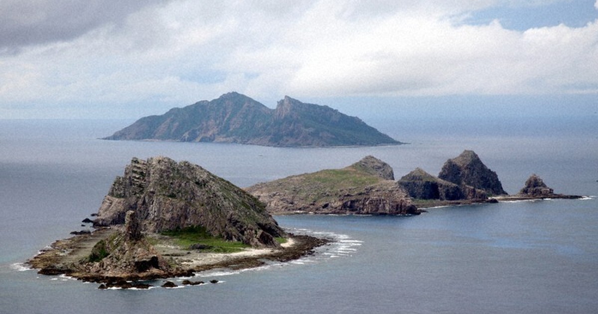 Chinese ships seen near Senkakus for record-tying 215th straight day