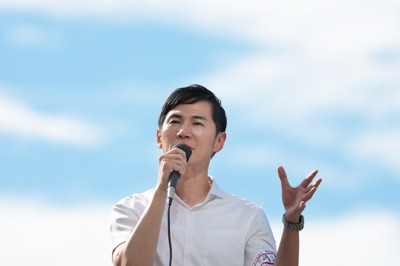 演説する再生の道の石丸伸二代表＝西東京市で2025年6月15日午後3時59分、滝川大貴撮影