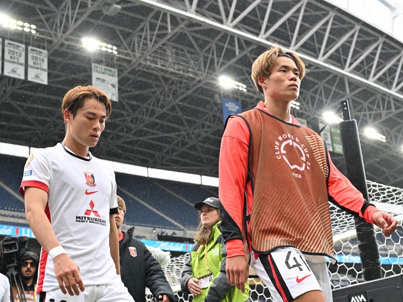 中*堅様 ⭐︎週末限定⭐︎uhlsport インテルミラノ トレーニング　激レア 2024年新作】チューダー M79030N-0025 “インテル・ミラノ” ブラック