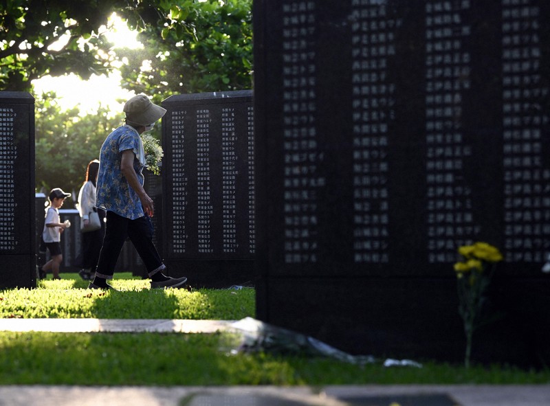 沖縄慰霊の日に遺族ら「悔しい」 自民・西田氏の「ひめゆり」発言