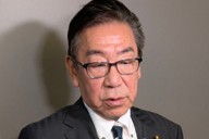 議会後、取材に応じる福居秀雄議長＝旭川市で2025年6月23日午前11時21分、横田信行撮影