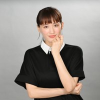 綾瀬はるか ドラマ「ひとりでしにたい」山口鳴海役 そんな気持ち、私も