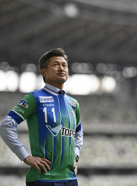 サッカー カズ プロ40th 記念試合 JFL鈴鹿 7・6三重戦 ピッチ