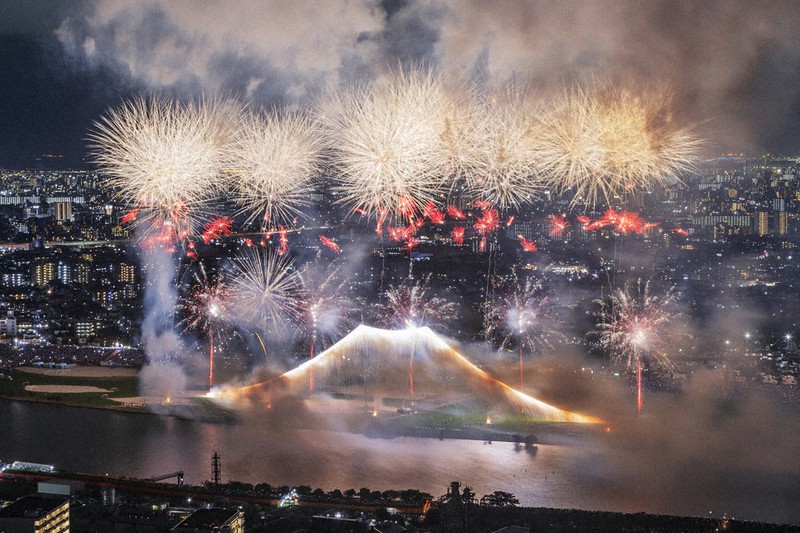花火日和 花火とアートの饗宴、HANAZONO夏花火 2024 | Mountain Lights | アート