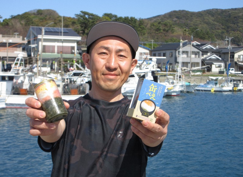 注目の「アカモク」たっぷり 現役海士が考案「缶べぇ」、贈答用にも