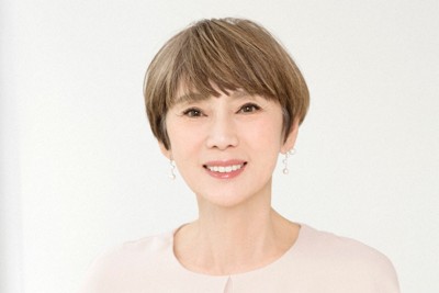 頸部食道がんを患いながら、治療で寛解に至った俳優の秋野暢子さん＝所属事務所提供