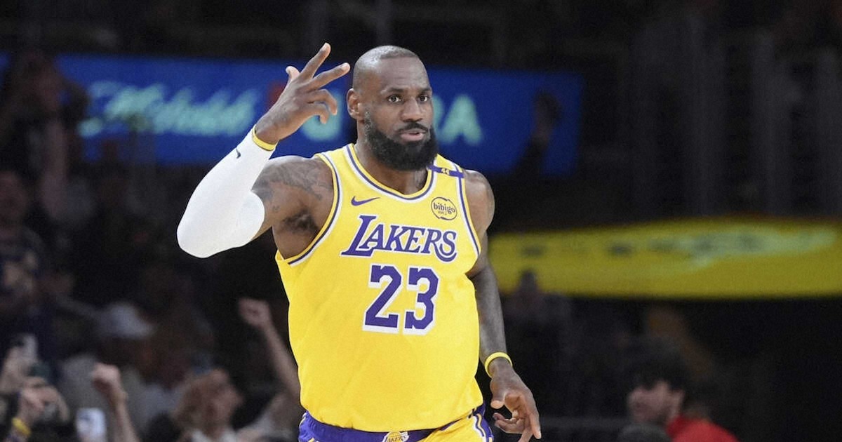 NBA】レブロン・ジェームズ現役続行！プレーヤーオプションを