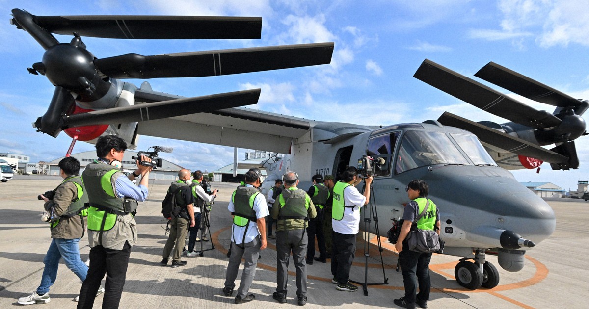 変身」は10秒 「南西シフト」で配備の陸自オスプレイに搭乗 [写真特集1