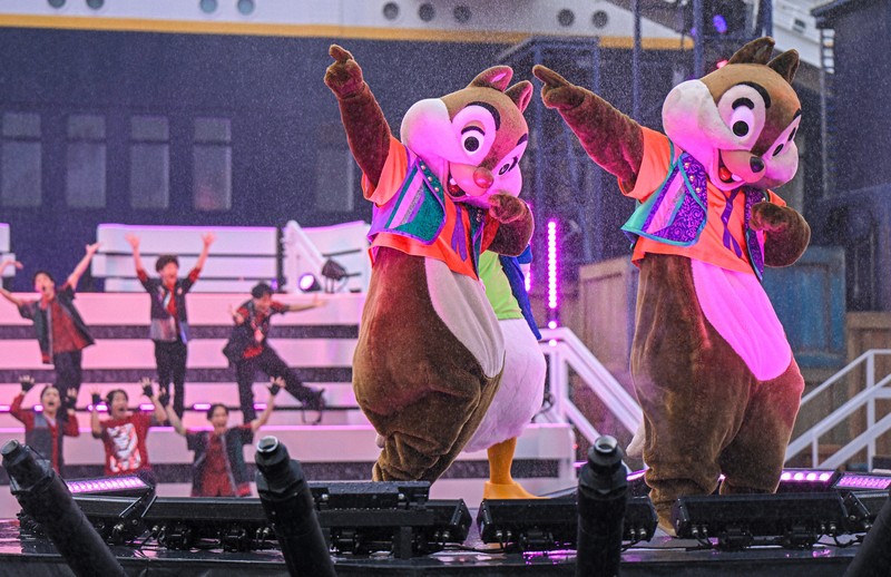 びしょ濡れMAX” 東京ディズニーリゾートで夏のイベント始まる [写真
