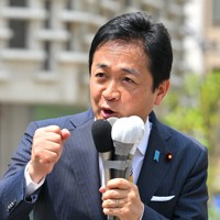 参院選の公示日を迎え、第一声を上げる国民民主党の玉木雄一郎代表＝東京都港区で2025年7月3日午前10時、西夏生撮影