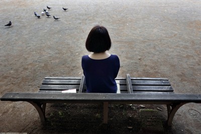 経済的な理由で3人目の子どもを持つことにためらいがあったと話すアイさん＝2025年6月13日、小林努撮影