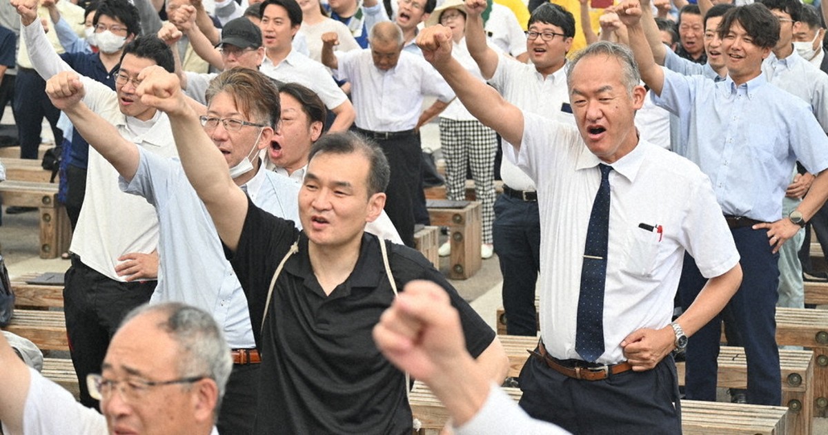 掛軸　前大徳　大橋香林書　分部五鈴画賛　「利休座像」　共箱　C　8688A 茶道具】前大徳寺 明堂宗宣和尚筆 竹画賛「風来○一笑」掛軸