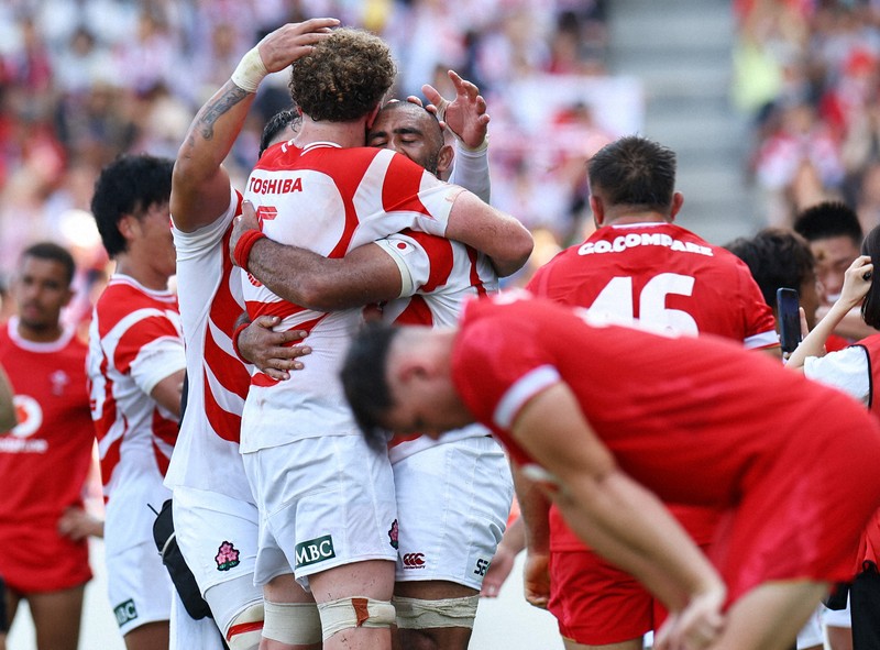 恋するラグビー：勝機を見いだした「ハーフ団」 ウェールズに12年ぶり