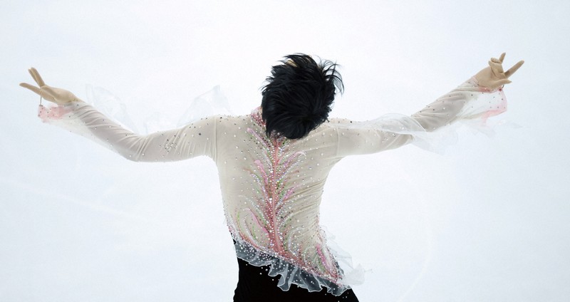 仙台市アリーナで「春よ、来い」 羽生結弦さんが開館記念アイス