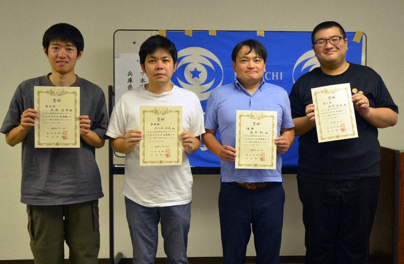 囲碁 アマ本因坊県大会 篠原さん（伊丹）が初優勝 来月全国へ 「ベスト