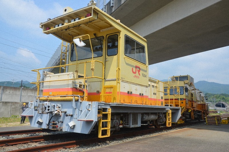 JR東日本新幹線利府車両基地職員用防寒ジャンパー Amazon.co.jp: JR東日本新幹線利府車両基地職員用防寒ジャンパー