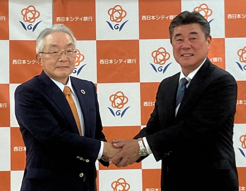 Biz 九州・山口経済 預金獲得競争激化 「寄付型」定期で子ども支援 西