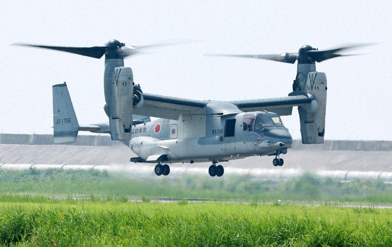 オスプレイ 抗議と拍手 佐賀司令「安全」を強調 | 毎日新聞