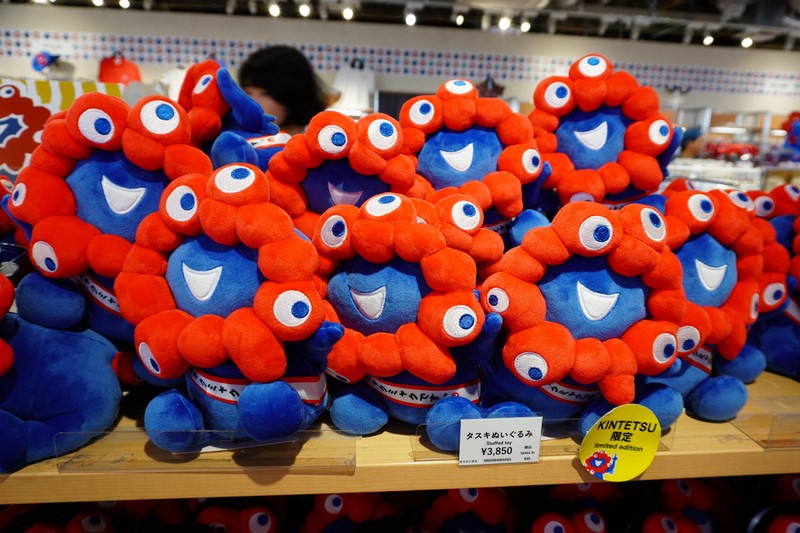 ミャクミャクの万博グッズ人気 理由はあのゆるキャラとの類似性