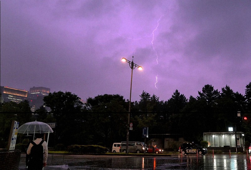 関東で雷雨 各地で記録的短時間大雨情報 [写真特集10/14] | 毎日新聞