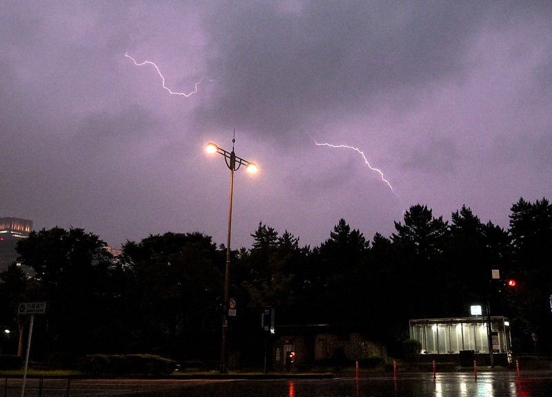 関東で雷雨 各地で記録的短時間大雨情報 [写真特集1/14] | 毎日新聞