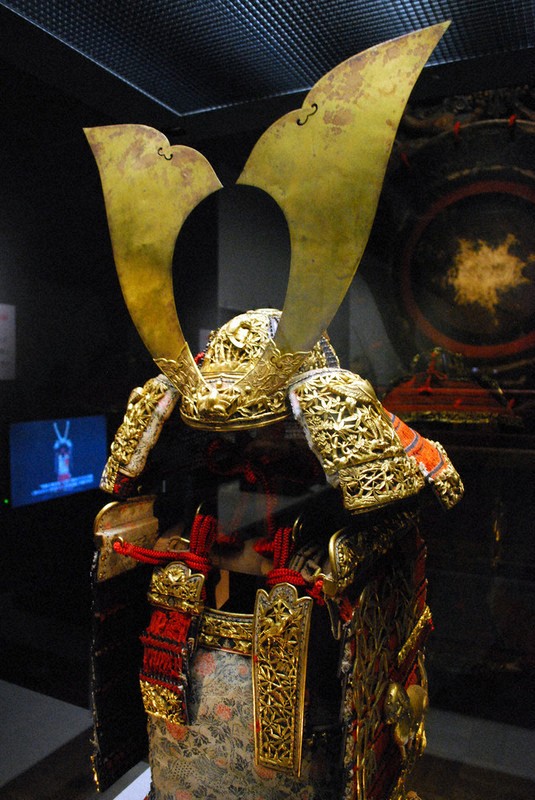 東西の双璧”大鎧初並び 奈良・春日大社 至宝の甲冑集結 絢爛豪華、美の